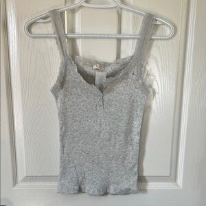 Brandy Melville John Galt Light Gray Lace-Trim Ribbed Cropped Tank Top OS